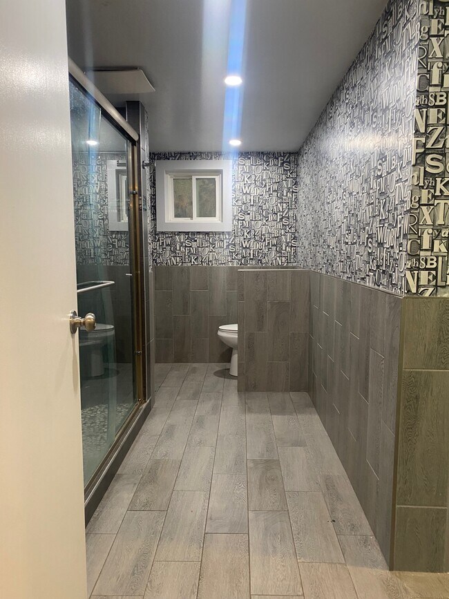 Bathroom - 8828 Harratt St