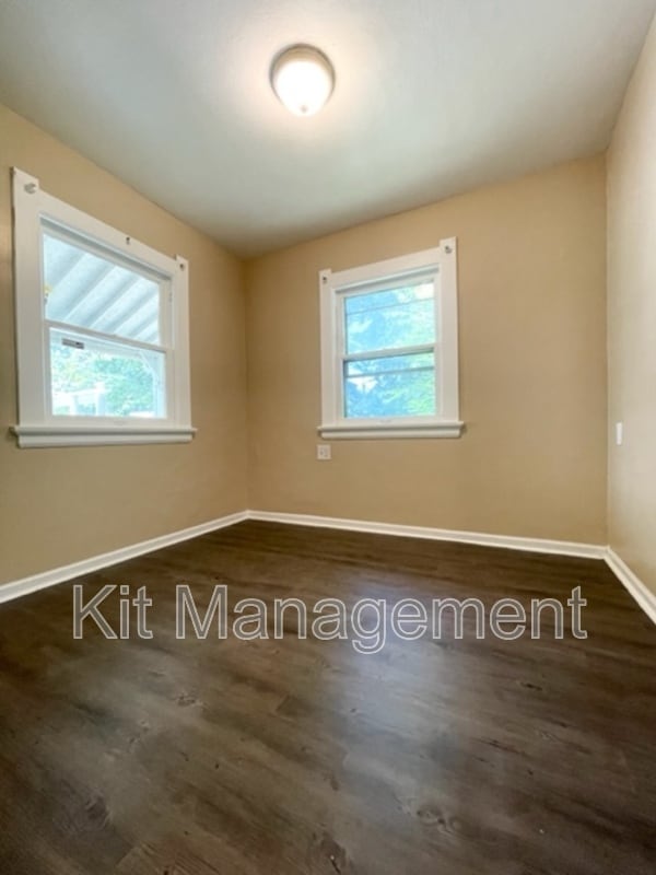 Building Photo - 3722 Homewood Ave