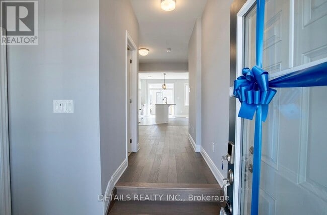 Building Photo - 557 Flagstaff Dr