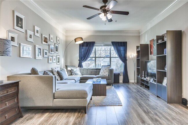 Foto del edificio - 2700 Pine Tree Rd NE