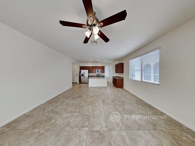 Foto del edificio - 1465 S Colt Dr