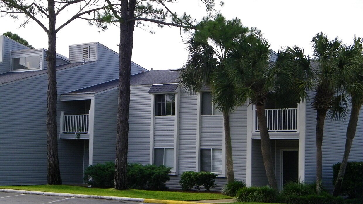 Primary Photo - 101 Old Ferry Rd