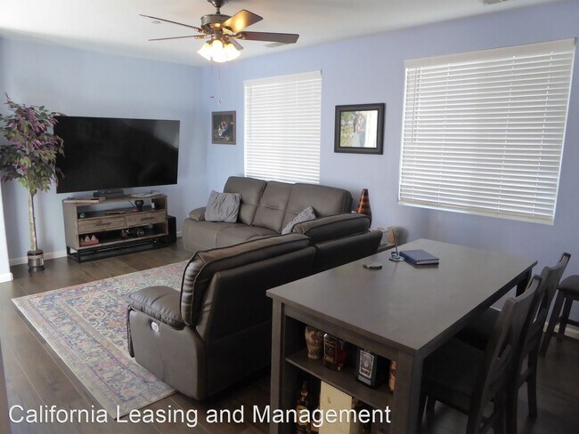Foto del edificio - 2 br, 2 bath House - 27968 Avalon Drive