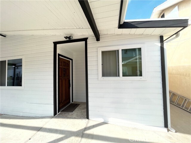 Foto del edificio - 1159 Raymond Ave