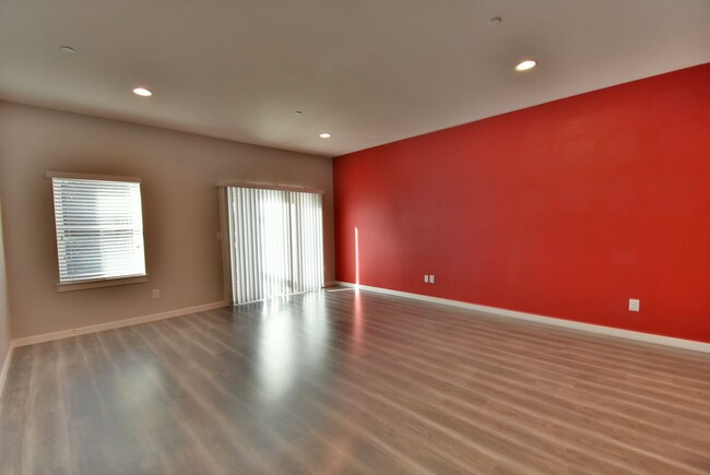 Foto del edificio - 3Bd/3Ba Lynnwood Townhouse