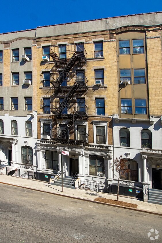 Foto del edificio - 107 W 113th St