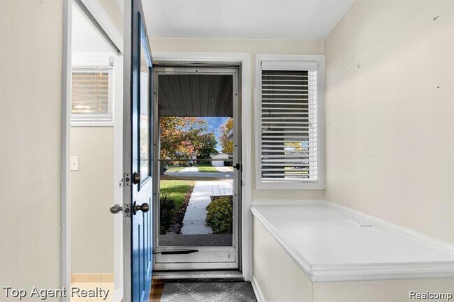 Foto del edificio - 881 Brooklawn Dr