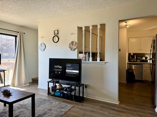 Foto del edificio - 13 Parkside Ct