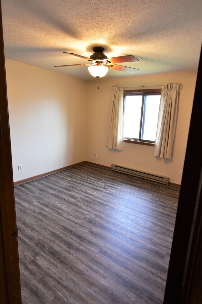 Foto del edificio - 1164 Bartosh Ln #14