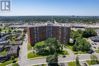 Building Photo - 20 Chesterton Dr