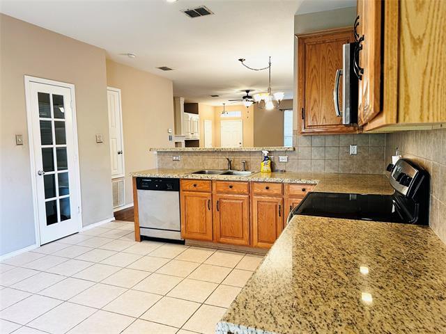 Building Photo - 6608 Charles Trail
