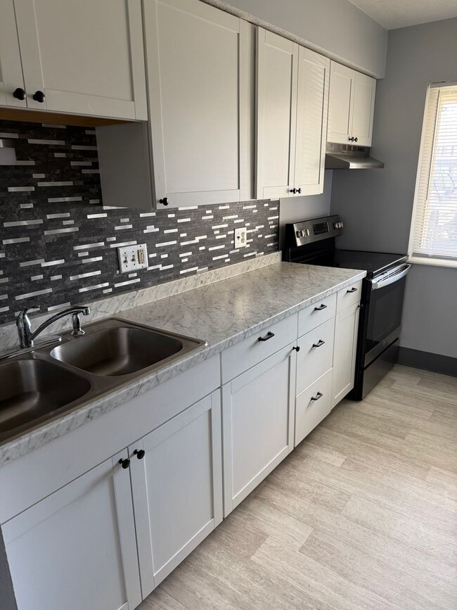 Photo - 2712_AUDUBON DR UNIT B Apartment