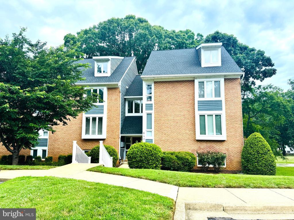 Foto principal - 640 Oakland Hills Dr