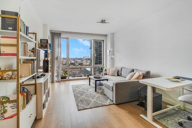 Foto del edificio - 75 Park Ln S