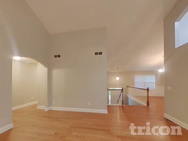 Building Photo - 157 Sinyard Cir