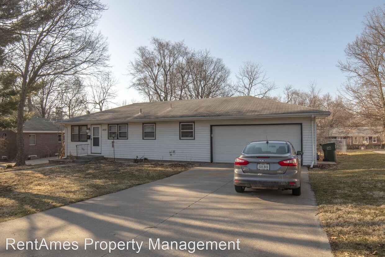 2 br, 1 bath House 3406 Woodland Street House Rental in Ames, IA