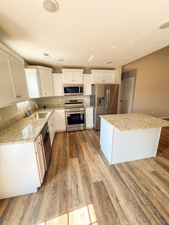 Building Photo - 3 Bed 2 Bath in Jacksonville!