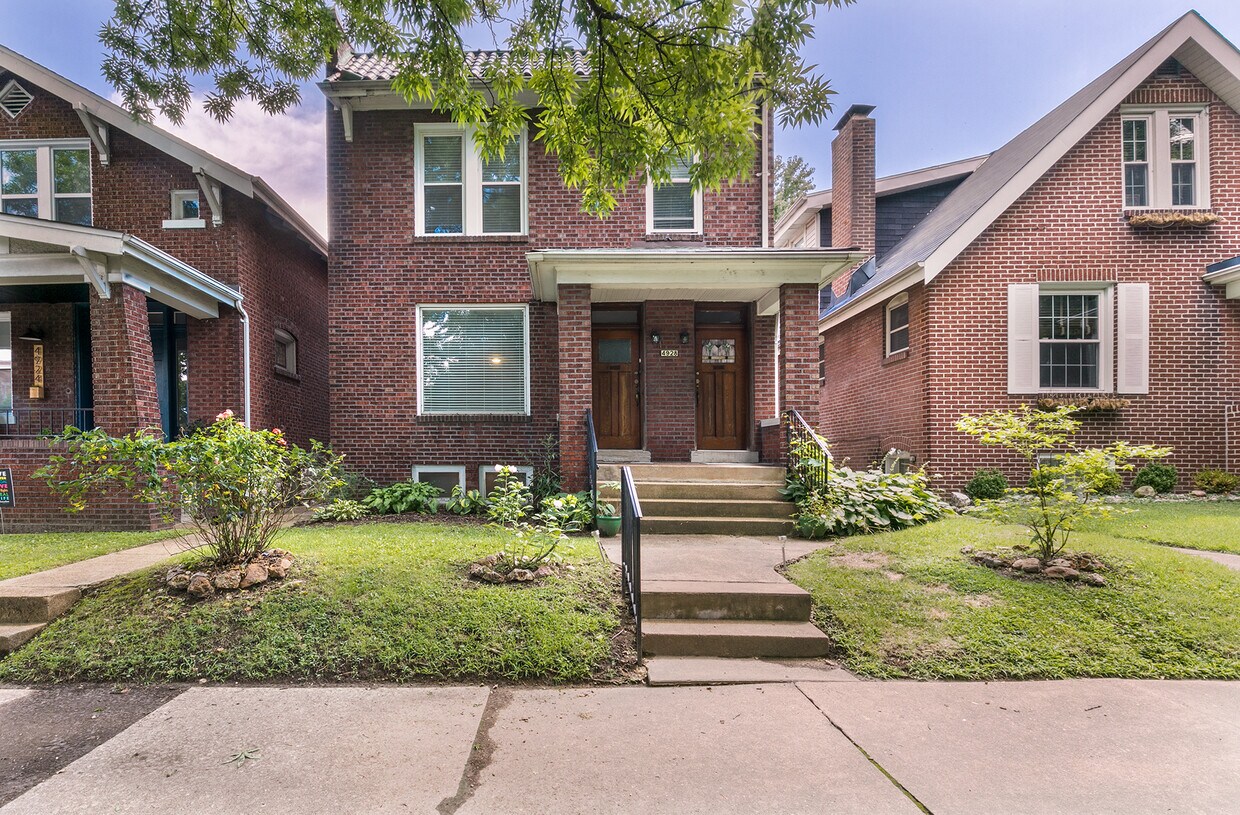 Primary Photo - 4928 Sutherland Ave