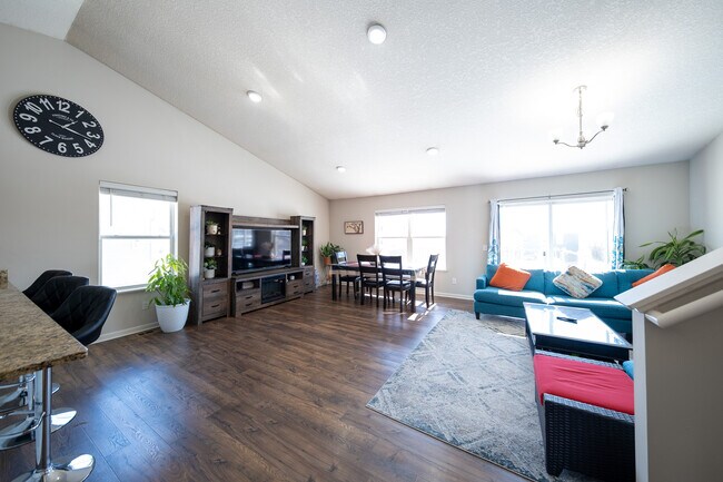 Building Photo - 8525 Titanium Cir