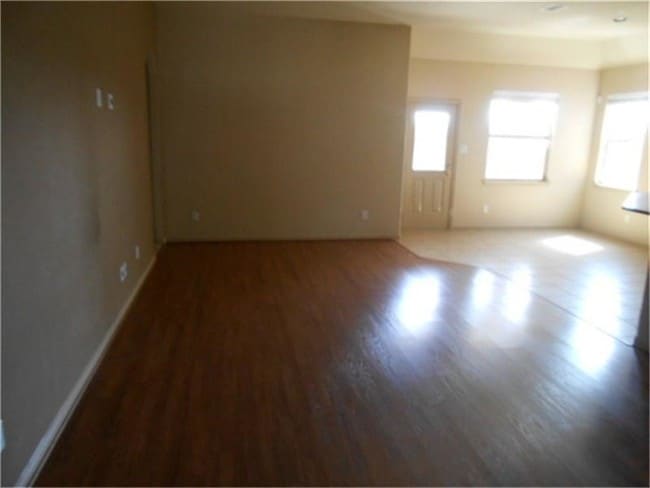 Building Photo - 14838 Fall Creek Preserve Dr