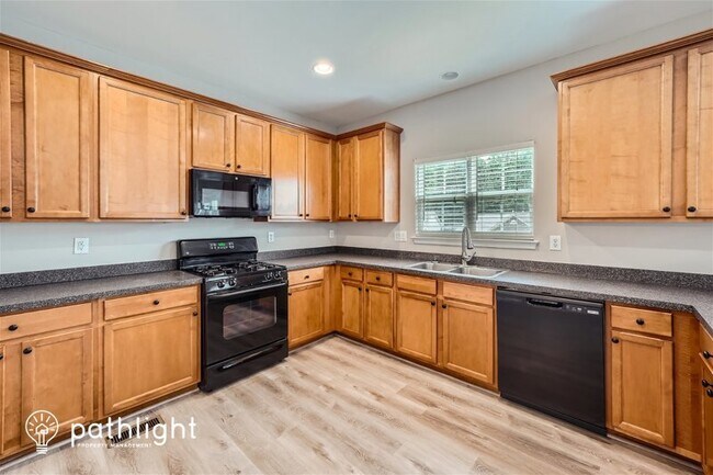 Foto del edificio - 1652 Bradmere Ln