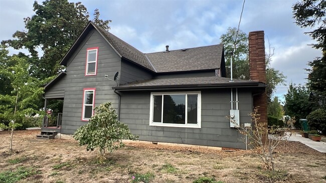 Building Photo - 22745 OR-240