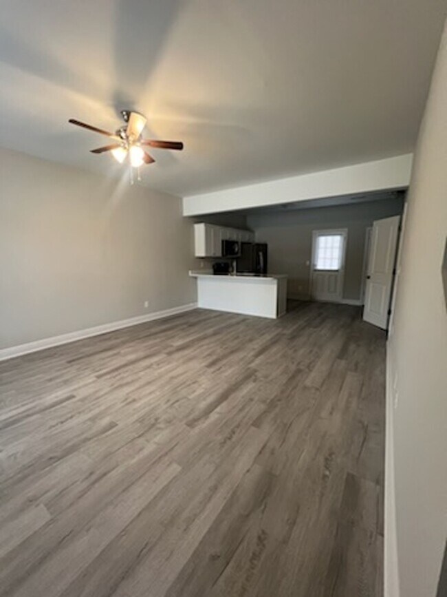 Building Photo - SECURITY DEPOSIT  $999.00 FOR THE MONTH OF...