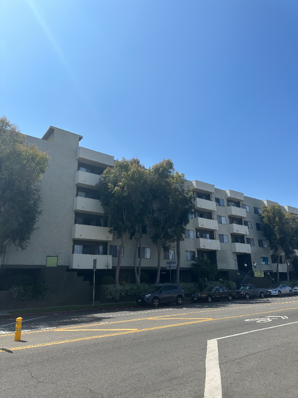 Building Photo - 5811 Tujunga Ave