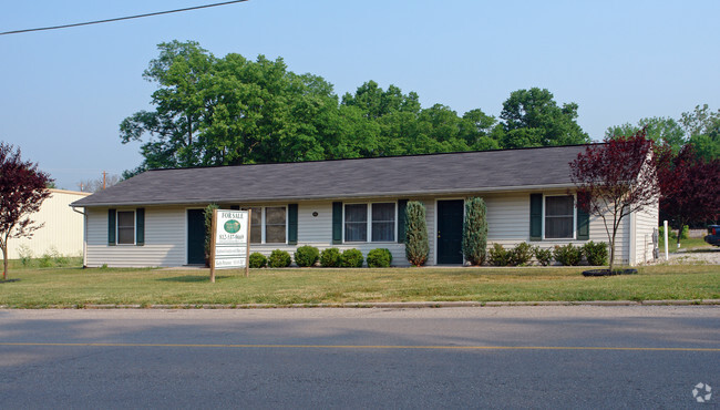 Building Photo - 140 W Conwell St