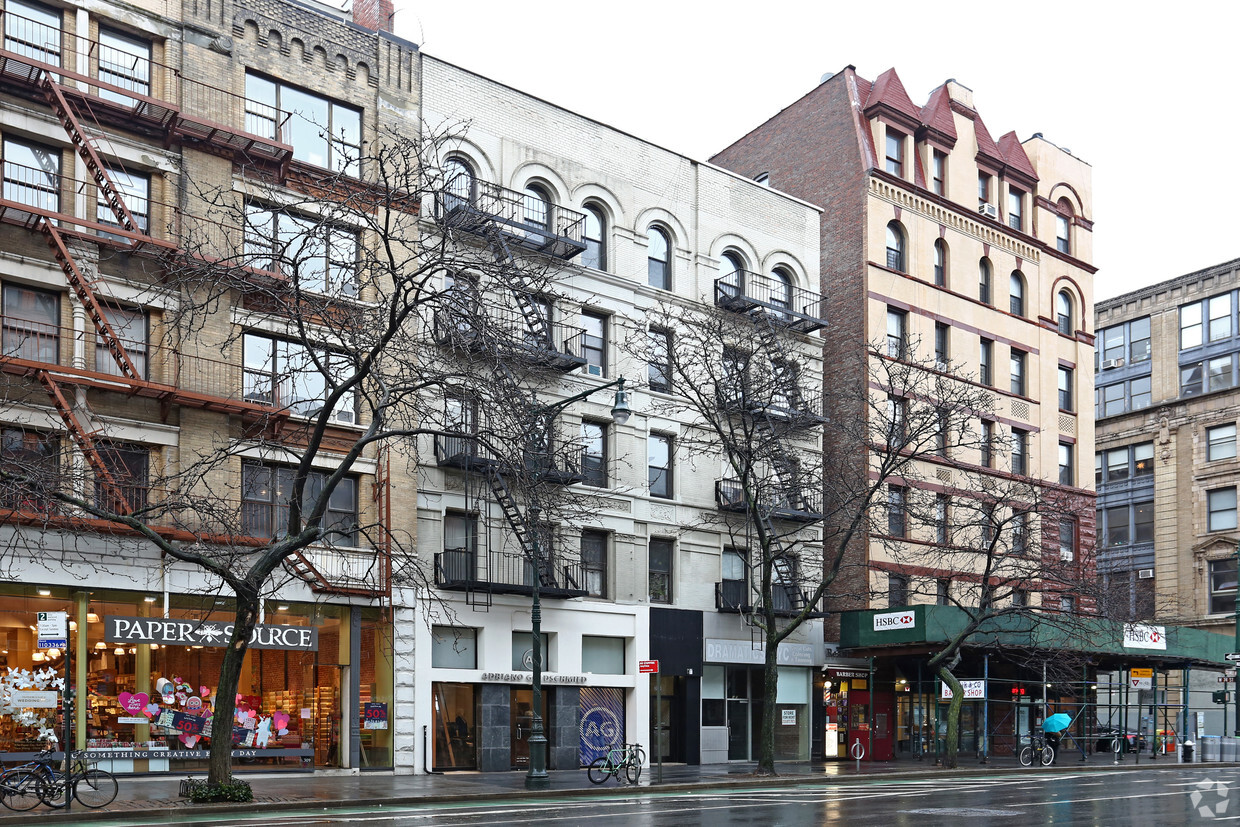 Foto del edificio - 305 Columbus Ave