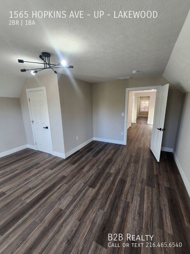 Foto del edificio - 1565 Hopkins Ave