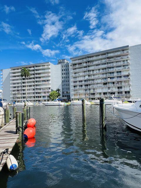 Foto del edificio - 2475 NW 16th St Rd