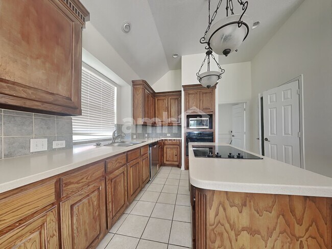 Foto del edificio - 4456 Young Dr