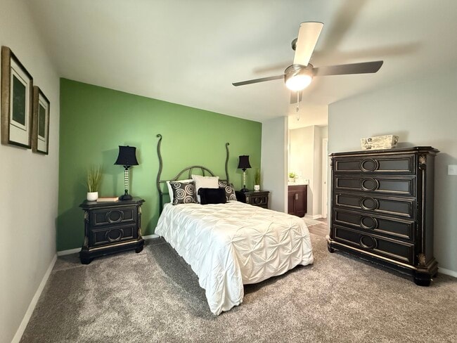 Building Photo - Galleria Pointe Apartments and Townhomes