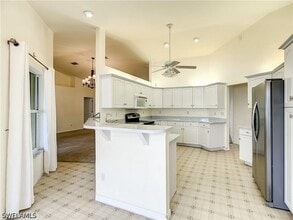 Building Photo - 2129 Viscaya Pkwy