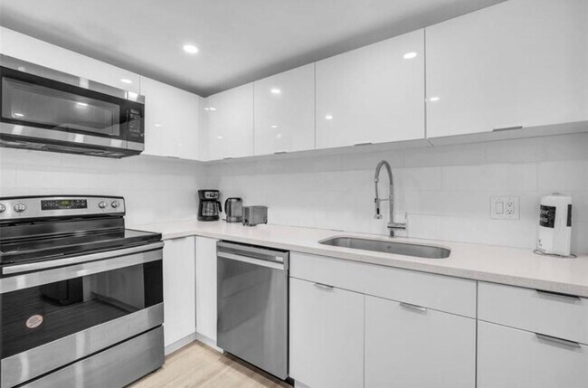 Foto del edificio - 4001 S Ocean Dr