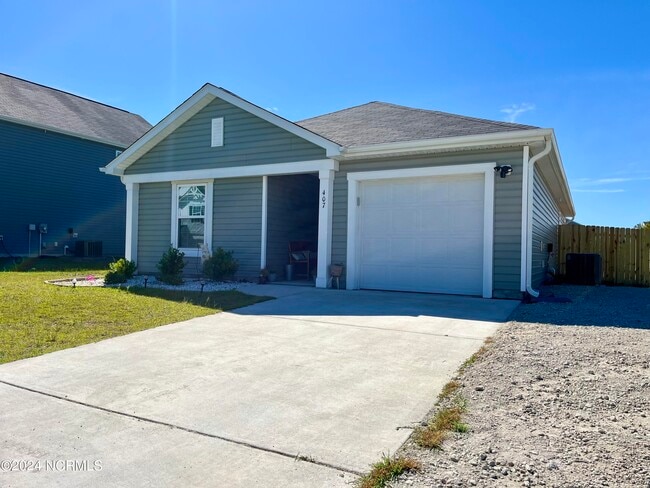 Building Photo - 407 Hope Ln