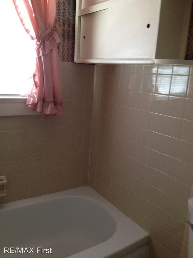 Building Photo - 3 br, 2 bath House - 3204 Morganton Rd.