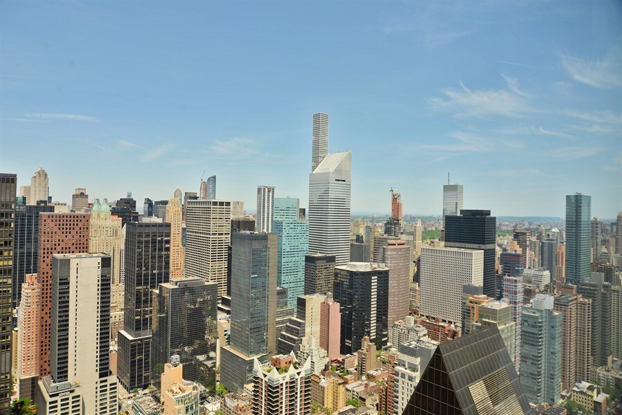 Building Photo - 845 United Nations Plz
