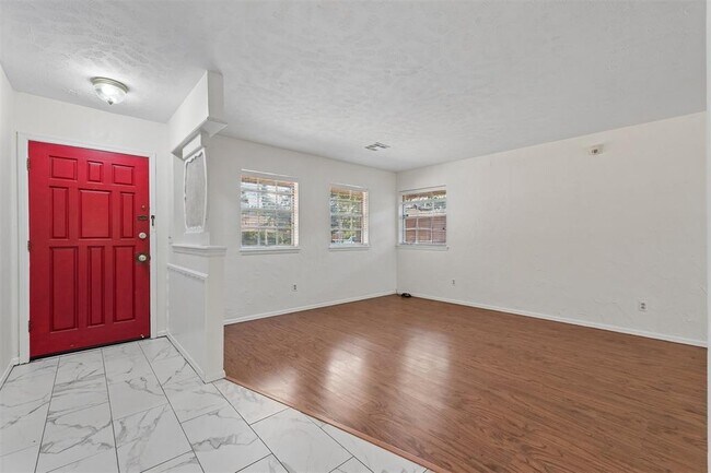 Foto del edificio - 1209 NW 103rd St
