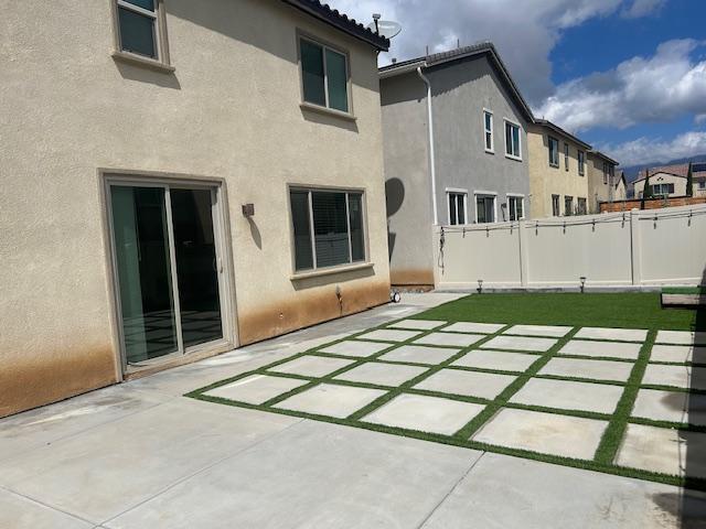 Foto del edificio - 882 Tierra Dr