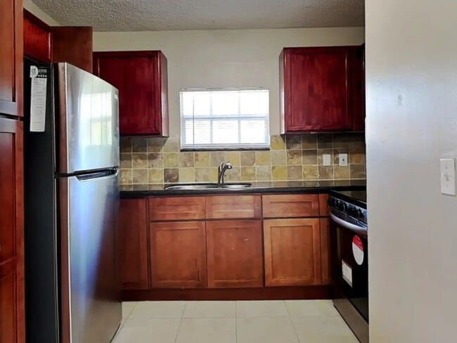 Foto del edificio - 2431 SW 87th Terrace