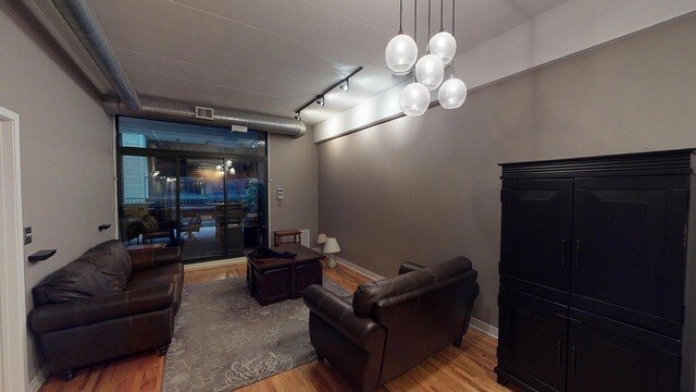 Foto del edificio - 843 W Monroe St