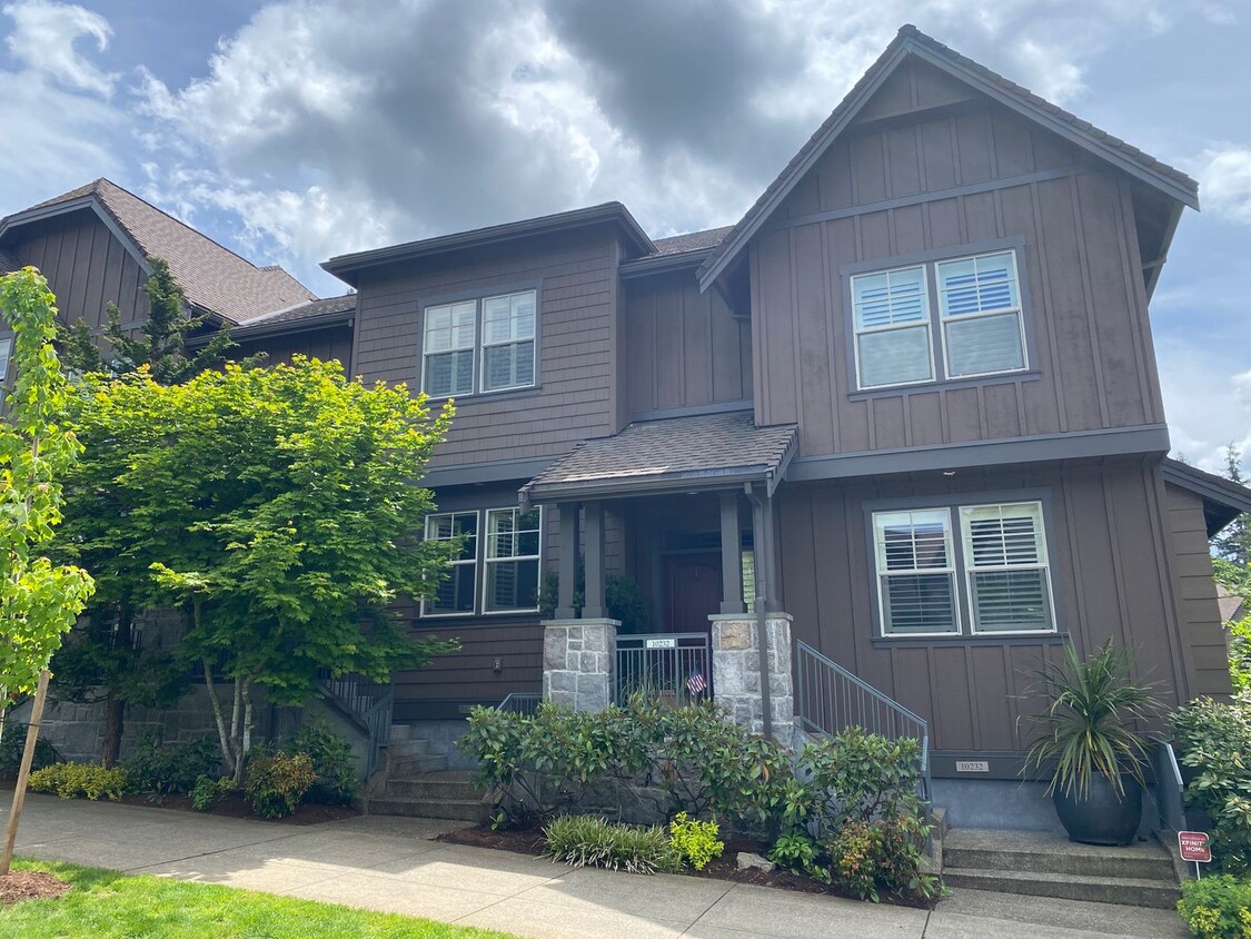 Primary Photo - Incredible Custom Townhome