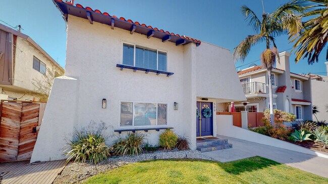 Building Photo - 509 N Elena Ave