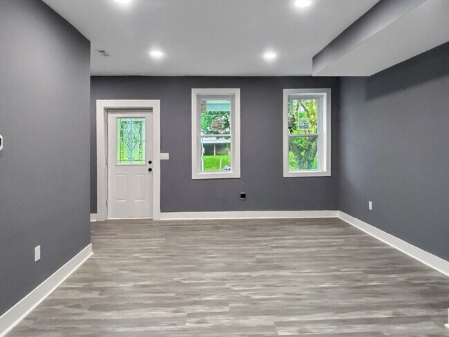 Foto del edificio - 4113 Fairview Ave
