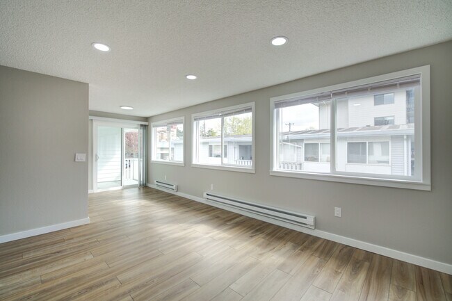 Foto del edificio - 13737 32nd Ave NE