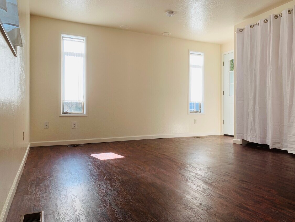 Foto principal - 1320 NW 27th St