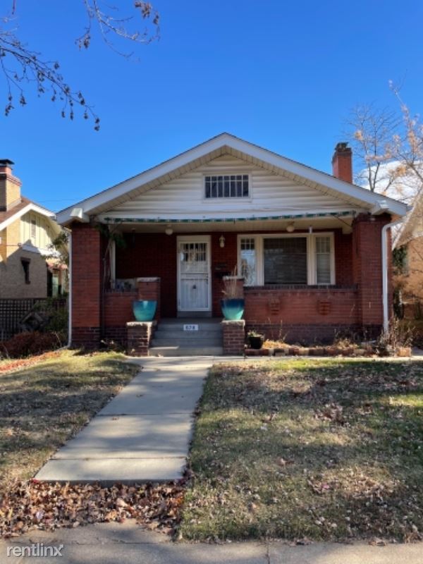 Primary Photo - 3 br, 2 bath House - 678 S Race St