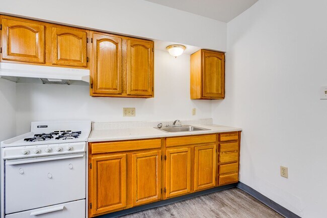 Foto del edificio - 236 Brownsville Rd